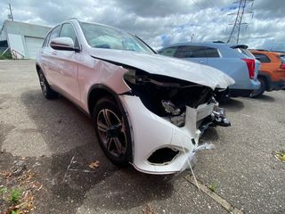 2017 Mercedes-Benz GLC 300 - Primary Damage Right Image